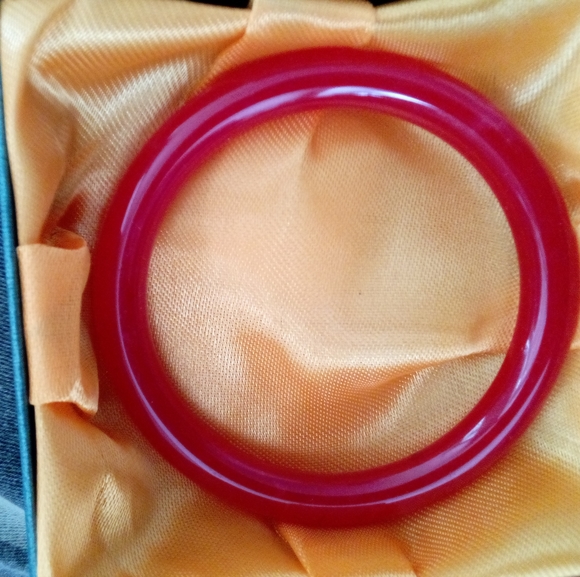 Red Agate - Bracelet/ Bangle - Picture 2 of 5
